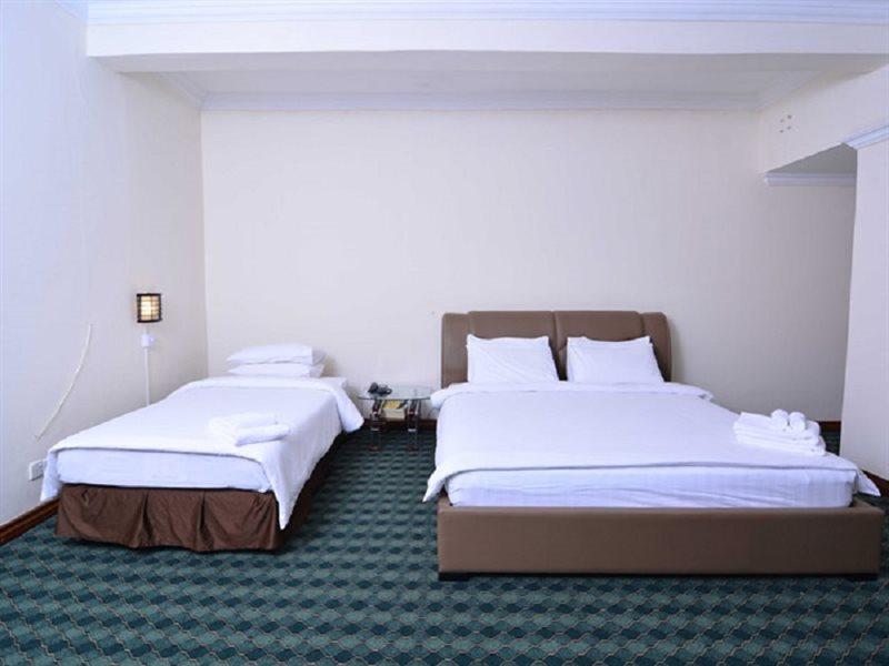 Asia Plaza Hotel Rangun Kültér fotó
