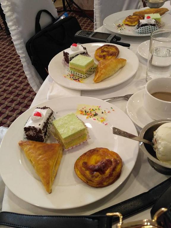 Asia Plaza Hotel Rangun Kültér fotó