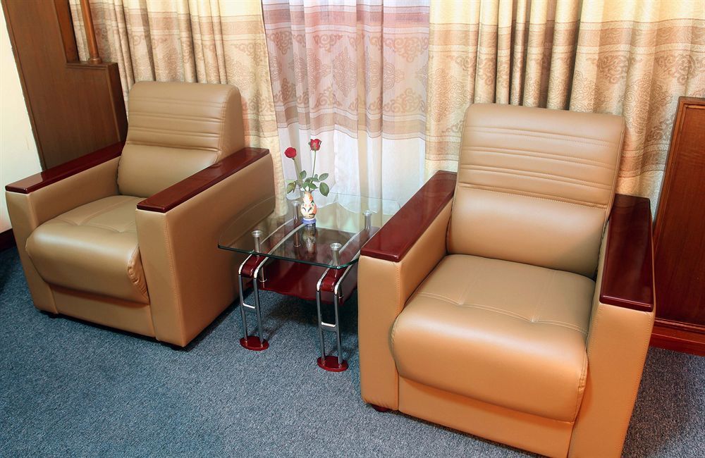 Asia Plaza Hotel Rangun Kültér fotó