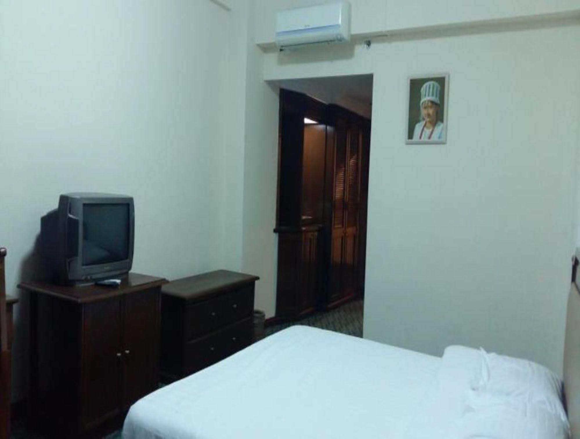 Asia Plaza Hotel Rangun Kültér fotó