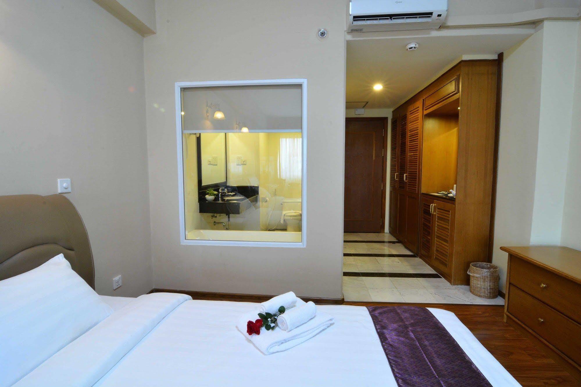Asia Plaza Hotel Rangun Kültér fotó