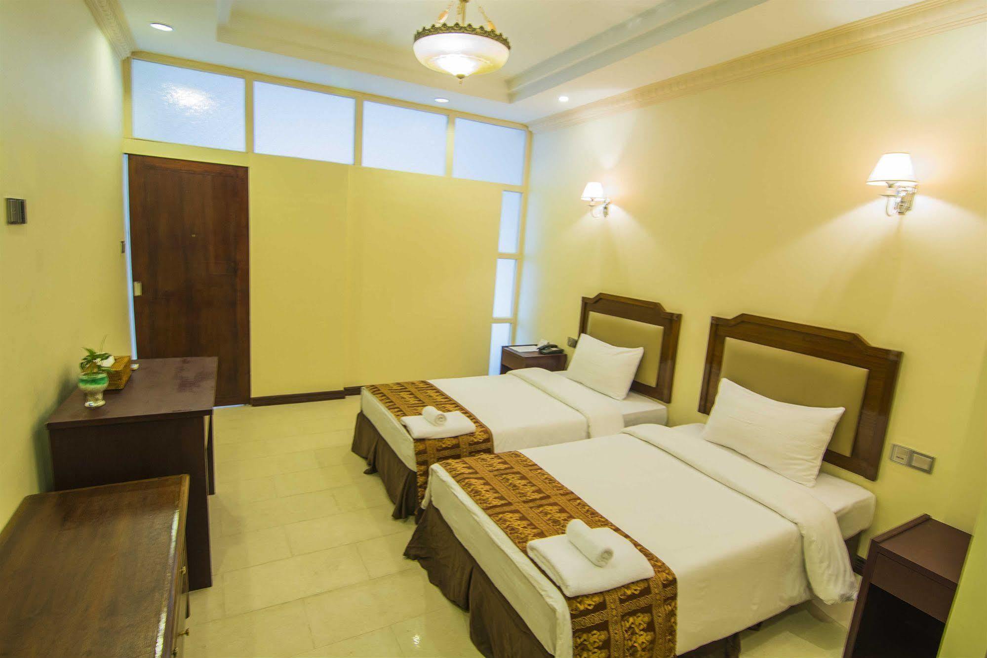 Asia Plaza Hotel Rangun Kültér fotó